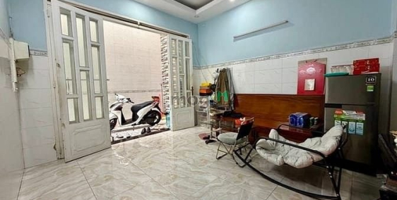 Bán nhà riêng: Bán nhà Q.8 - Bùi Minh Trực - hẻm ba gác - 54m2 full thổ giá chỉ 