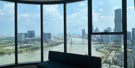 Bán căn hộ chung cư: Vinhomes Golden River Q13PN....  Diện tích 121m² Nội thất