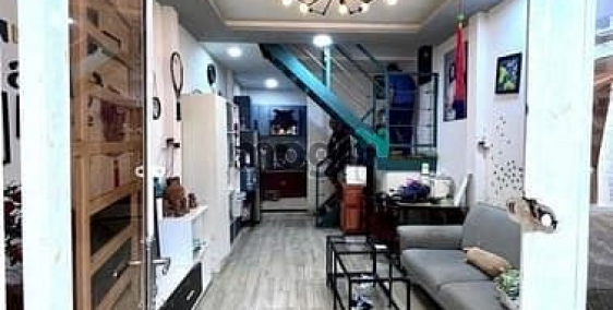 Bán nhà riêng: Giáp Phú Nhuận - Hẻm ô tô 7 chỗ - 32m2 - 2 tầng mới - chỉ 3 tỷ 95