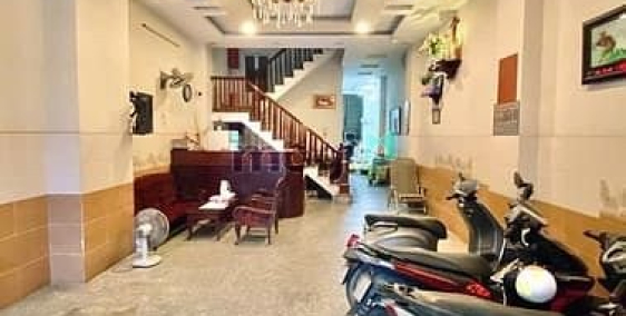 Bán nhà riêng: Nhà chính chủ 4 tầng 92m2 tại Quang Trung, phường 10, 8.4 tỷ bán 