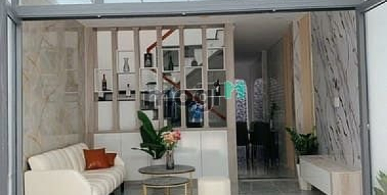 Bán nhà riêng: Bán gấp nhà 2 tầng 4m x 15m. Hẻm 5m ô tô vào nhà Nguyễn Văn Qúa. 