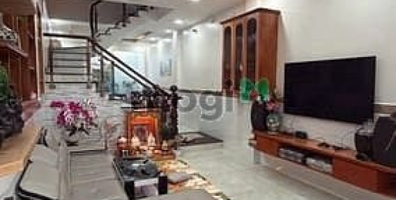 Bán nhà riêng: Bán nhà đúc 4 tầng hẻm 5m giáp Gò Vấp. Gía nhỉnh 6 tỷ
