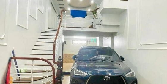 Bán nhà riêng: Bán nhà Thái Hà, 50m2 x 5 tầng, mặt tiền 4.5m ngõ ô tô kinh doanh