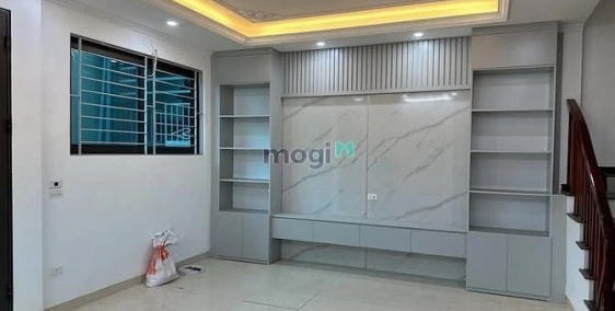 Bán nhà riêng: Bán nhà 4 tầng x 50m2 đường Nguyễn Bặc, Tứ Hiệp, giá 8.1 tỷ