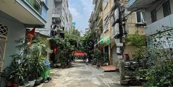 Bán nhà riêng: Bán 42m2 đất Ngọc Hồi, ô tô đỗ cửa, vào nhà, giá 10.3 tỷ