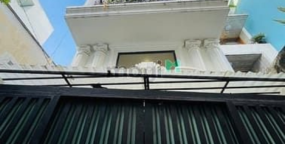 Bán nhà riêng:  Tòa nhà căn hộ dịch vụ gần đường Út Tịch - mặt tiền đ.Trường Sa