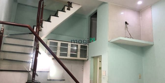 Bán nhà riêng: Bán nhà hẻm 3.5m Hậu Giang, 24m2, 1 trệt 1 lầu!