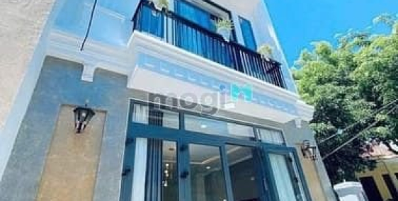 Bán nhà riêng:  Siêu phẩm HOA HỒNG – PHÚ NHUẬN – 4 tầng mới đẹp  DT: 4x11m (CN