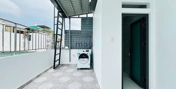 Bán nhà riêng: Nhà Nguyễn Thị Thập - 1 căn ra mặt tiền - Xe hơi vào nhà