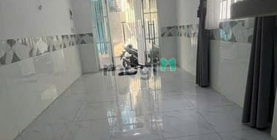 Bán nhà riêng: Bán nhà Lũy Bán Bích 26,5 xây 2 Tầng giá 3,4 Tỷ Thương lượng hẽm 