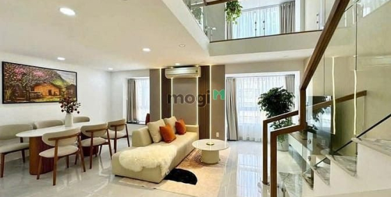Bán căn hộ chung cư: bán siêu phẩm 130m + lửng Sky garden 1 Phú Mỹ Hưng Q.7