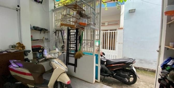 Bán nhà riêng: Nhà đẹp, hẻm 1086 Huỳnh Tấn Phát Nhà Bè. 4m x 12m hai lầu.