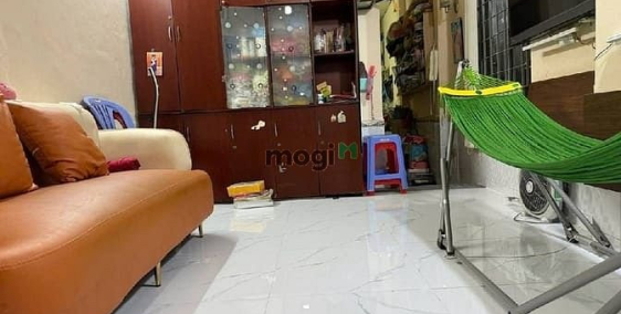 Bán nhà riêng: Nhà 3.5m x 14m, xây kiêng cố thị trấn Nhà Bè. Sổ hồng riêng.