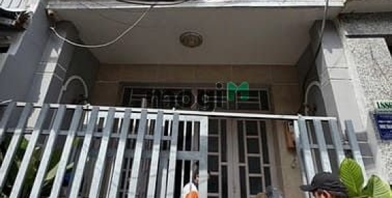 Bán nhà riêng: Gần cầu Phú Xuận. 4m x 9m hai tầng. Nhà đẹp. Sổ hồng riêng.