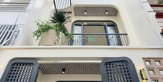 Bán nhà riêng: Bán nhà siêu phẩm Cống Lở, P15, Tân Bình, 4 tỷ, sổ riêng, đủ tiện