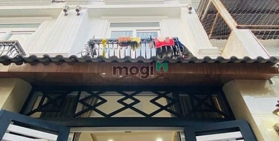 Bán nhà riêng: Nhà rất đẹp ở ngay đón tết -Ngay chợ Tân Sơn - DT:130m, 4PN, Chỉ 