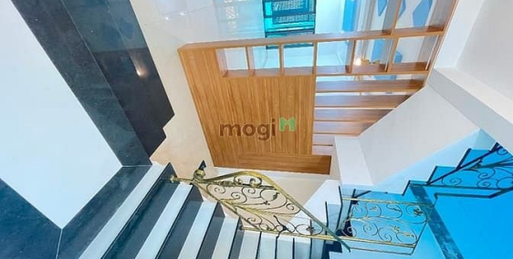 Bán nhà riêng: Sát MT Trường Chình 107m2, Nhà đẹp 3 Tầng, 5PN, G.bán 6.15 Tỷ