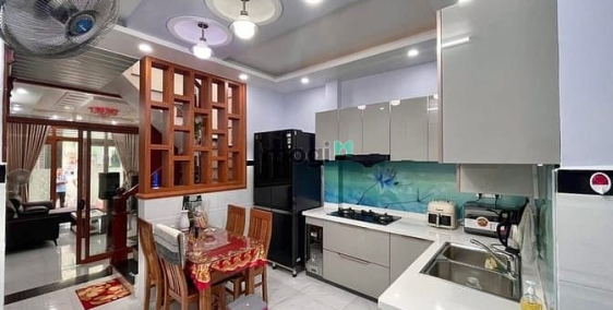 Bán nhà riêng: Ngợp Bank bán gấp nhà đẹp Ngay Đầm Sen 4,5x10m, g.bán 4,25 tỷ