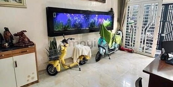 Bán nhà riêng: Bán nhà HXH gần chợ Tân Trụ -Fường 15 Tân Bình (4x16m) 3PN, nhỉnh