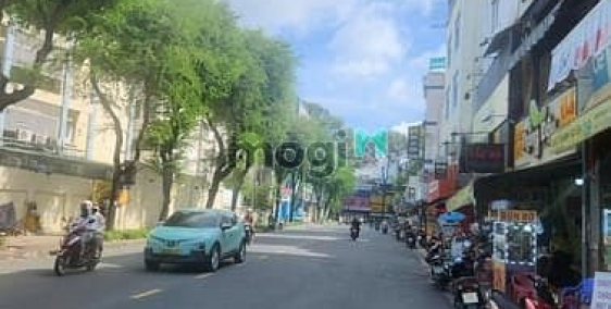 Bán nhà riêng: Giảm sâu 2 tỷ, nhà 3 tầng sát mt sư vạn hạnh, rộng 4.5m sổ vuông 