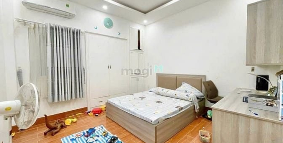 Bán nhà riêng: Tôi chú Kiệm cần bán gấp căn nhà . Nơ Trang Long, P11. Quận Bình 