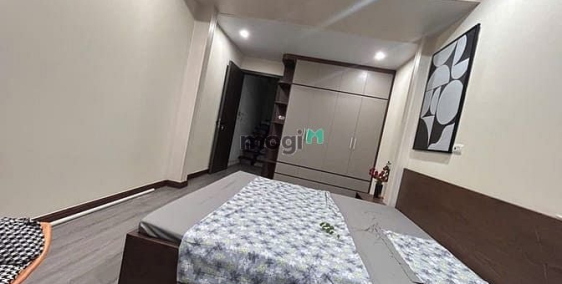 Bán nhà riêng: Bán gấp Nhà Nguyễn Chánh 60m 6 tầng mt 5m giá 22 tỷ