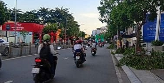 Bán nhà riêng: Nhà Lũy Bán Bích Tân Phú - 6m x 15m  - DTSD 90m2 - chia làm 2 căn