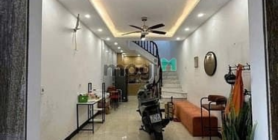 Bán nhà riêng: Pháo Đài Láng 4 tầng 34m2 , Mt 3.5m, ngõ thông gần phố , 9,6 tỷ