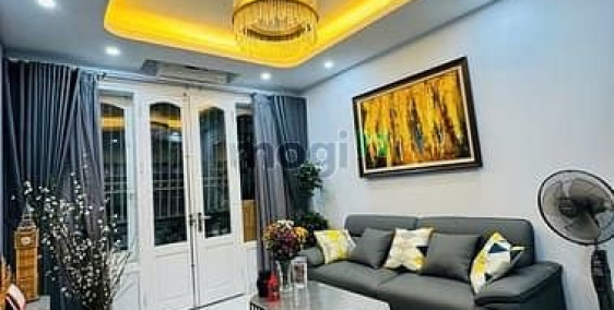 Bán nhà riêng: Bán nhà phố Phạm Ngọc Thạch Đống Đa - 5 tầng 40m2 - Ô tô đỗ cửa