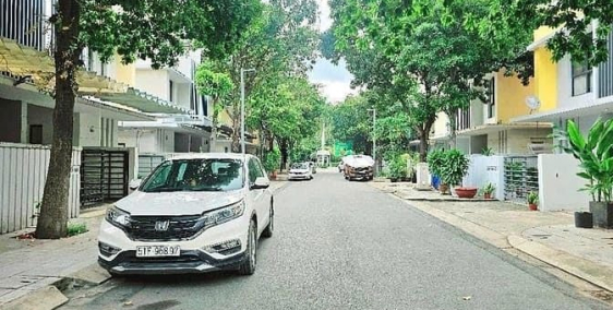 Bán nhà riêng: Bán Nhà Quận 2- 3 Tầng- 6PN,Ngang Khủng 7M-Hẻm 4M-Sổ Riêng-Chỉ 6,