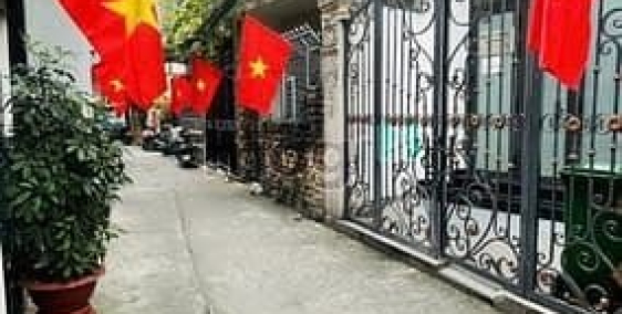 Bán nhà riêng: Bán nhà sát mặt tiền Trần Nguyên Đán phường Tân Định, 4x18m cn 70