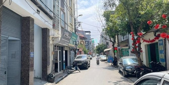 Bán nhà riêng: Bán Đất Tặng Nhà ngõ 245 Nguyễn Quý Trị 80m sẵn nhà_O Tô Vào- Cạn