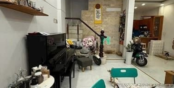 Bán nhà riêng: Sát mặt tiền Nguyễn Văn Trỗi P. Phú Nhuận Giá: 2 tỷ 350