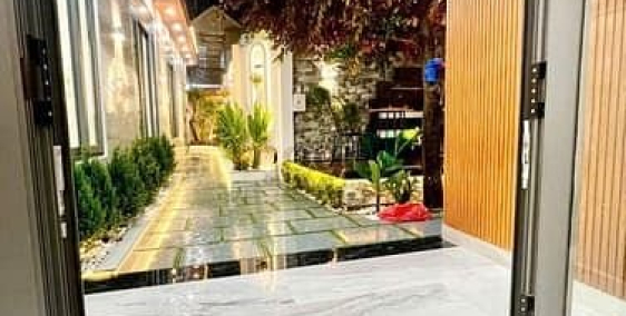 Bán nhà riêng: Bán nhà sân vườn đẹp mặt tiền hẻm huỳnh tấn phát phú xuân nhà bè 