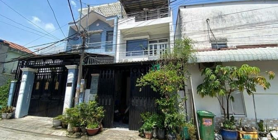 Bán nhà riêng: Siêu phẩm hiếm! nhà 3 tầng đường ô tô – lê văn lương, phước kiển 