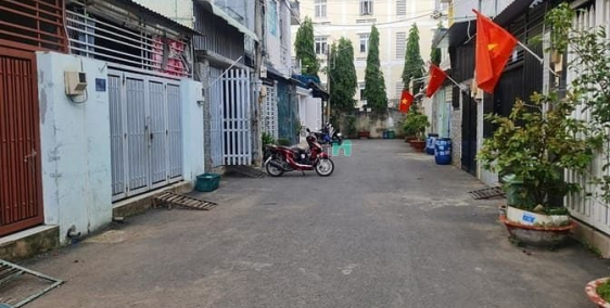 Bán nhà riêng: Bán Nhà -2Tầng - Hẻm Xe Tải - Ngô Chí Quốc -Bình Chiếu -Thủ Đức.