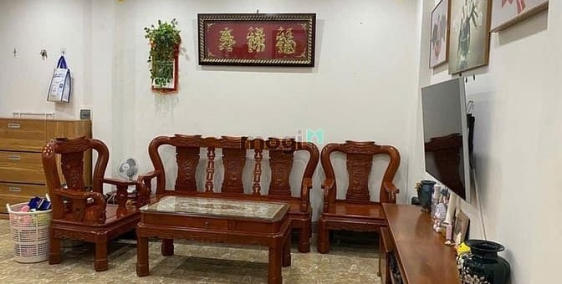 Bán nhà riêng: Bán Gấp Nhà Lô Góc2 Mặt Phố Ôtô Tránh 45m²KD Phan Đình Giót