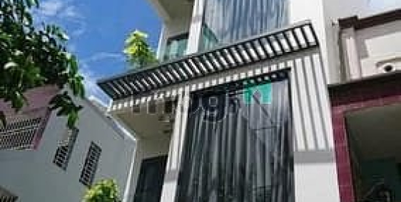 Bán nhà riêng: Bán CHDV Khánh Hội P4 Q.4 150m2 ngang 6m thu nhập 150tr Giá chỉ 2