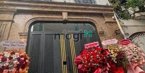 Bán nhà riêng: Bán CHDV Huỳnh Văn Bánh P13 Q.PN ngang 6m 80m2 11P Giá 19.9 Tỷ