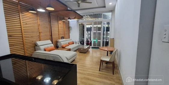 Bán nhà riêng: Bán nhà gần nhà thờ Thanh Đa, hẽm xe tải đỗ cửa, 4x17- 5 tầng