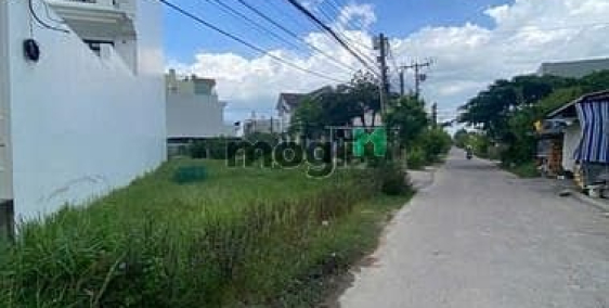 Bán đất thổ cư: Bán gấp đất nhà vườn Nhơn Trạch,giá rẻ 5tr/m,đường nhựa,thổ, chí