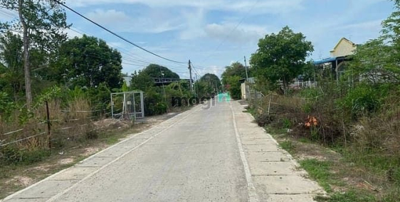 Bán đất thổ cư: Ngộp bán gấp đất nhà vườn thổ cư gần sông Phú Hữu Nhơn Trạch, 6t