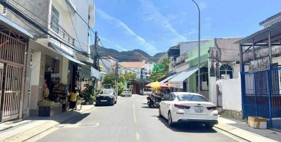 Bán đất thổ cư: cần bán đất DT100m2(5x20m)-hễm ô tô Mai xuân Thưởng-vĩnh hải-NT-