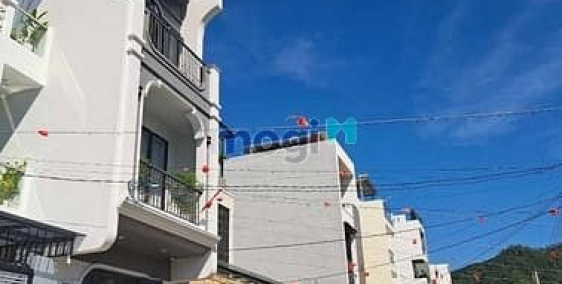 Bán đất thổ cư: BÁN ĐẤT HÓT-DT66M2-ngang 4m(4x17m)-ôtô 10m- 2/4 - vĩnh hoà chỉ 2