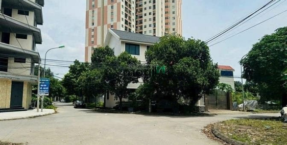 Bán đất thổ cư: Bán đất Hoà Lạc, duy nhất 1 lô 100m2, lô góc, thẳng cổng CNC 1, 