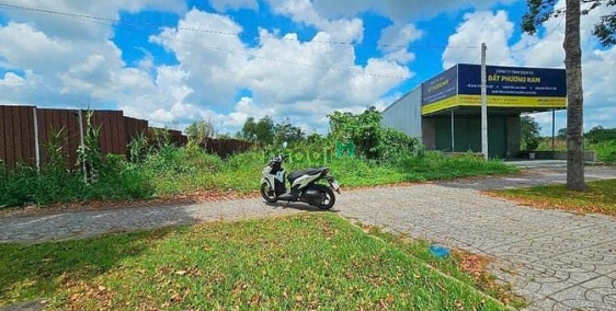 Bán đất thổ cư: Đất công 1093m2 mặt tiền Võ Văn Kiệt, Bình Thuỷ, Cần Thơ - 22 tỷ