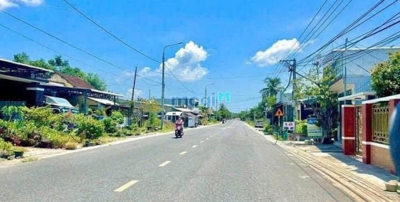 Bán đất thổ cư: Cần bán lô đất diện tích 225 m2 giá 795 triệu