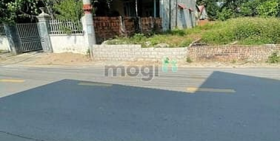 Bán đất thổ cư: Bán lô đất mặt đường trục chính – 121m trại láng, cổ đông