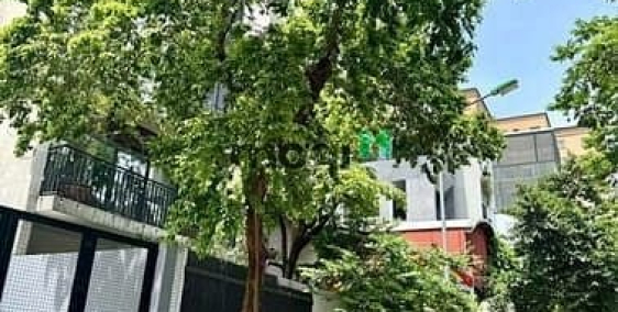 Bán đất thổ cư: Bán đất đấu giá phường Việt Hưng vỉa hè oto tránh mt 8.5m - Dt 9