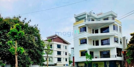 Bán đất thổ cư: Đất đấu giá phường Việt Hưng vỉa hè oto tránh dt 90m2 mt 8.5m